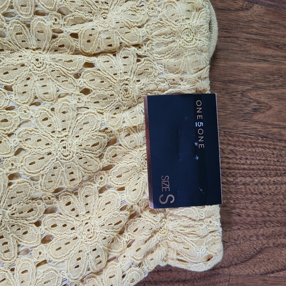 Brand New StitchFix Crochet Extra High Rise Yellow Short size small - Picture 3 of 4